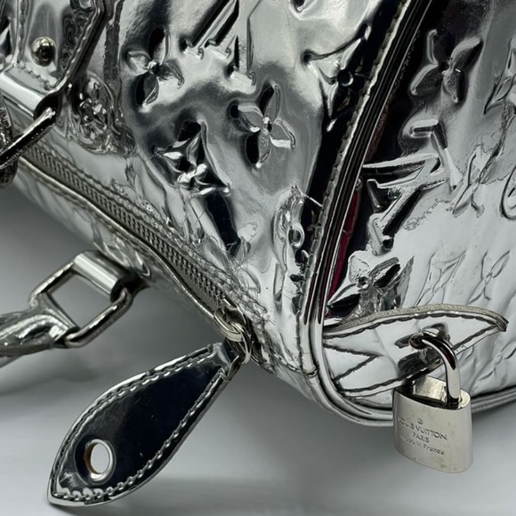 Louis Vuitton Limited Edition Silver Monogram Miroir Speedy 35 - Picture 6 of 16